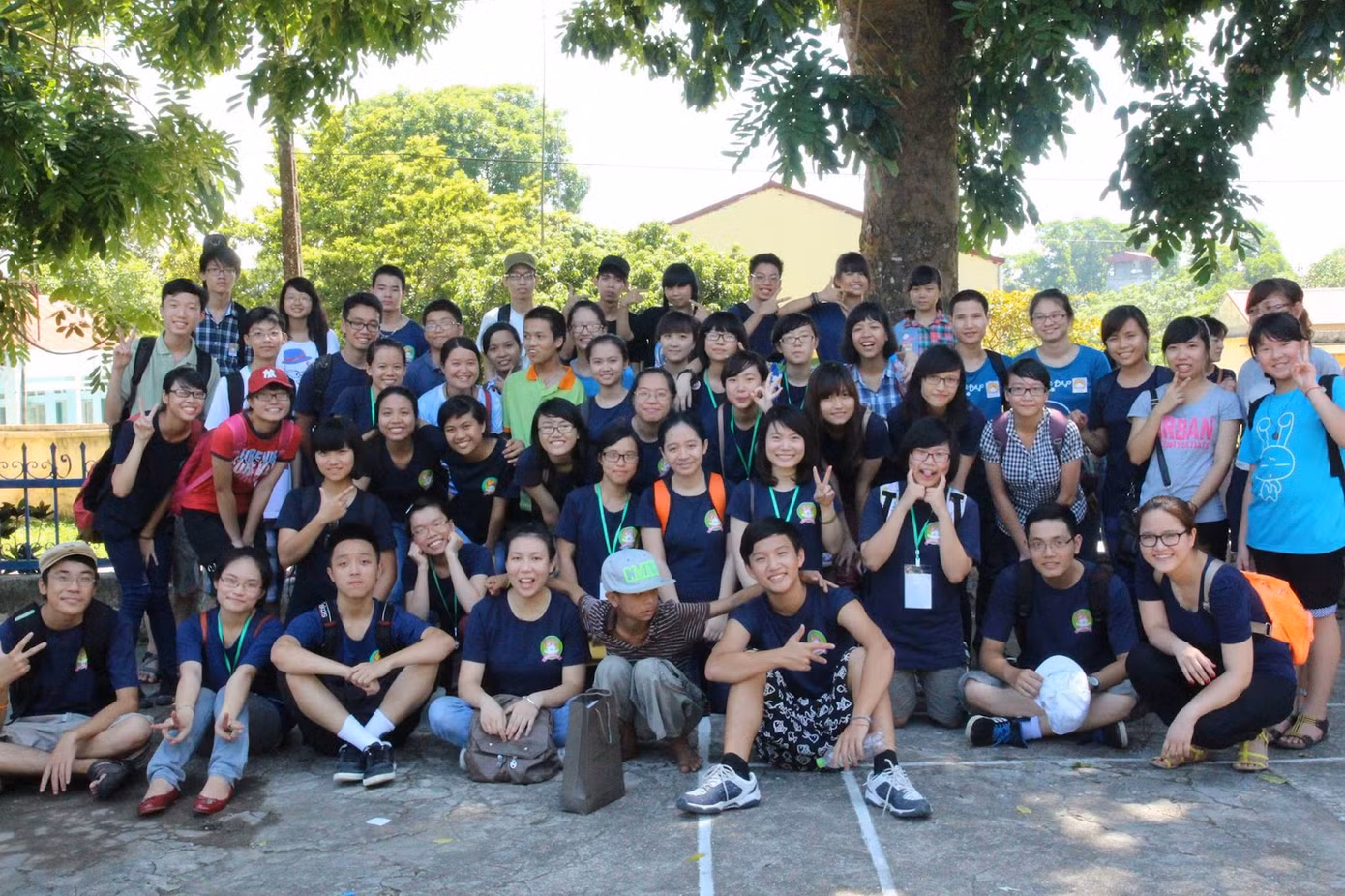 Các thành viên trong dự án Cozy Village mùa đầu tiên năm 2013.