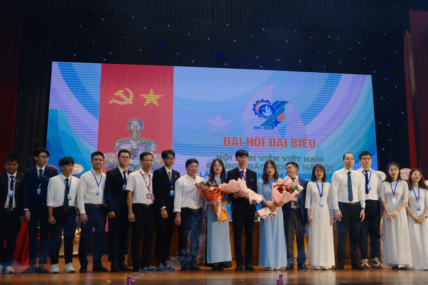 Đại hội ra mắt BCH nhiệm kỳ mới. Đại hội ra mắt BCH nhiệm kỳ mới.