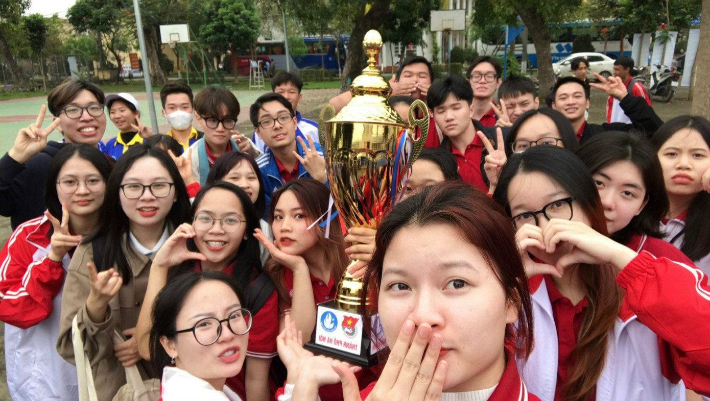 Lê Hạnh cùng các bạn đại diện của Trường Đại học Ngoại thương tham gia chương trình sinh viên khỏe tại Festival sinh viên Thủ đô - Ngày hội sinh viên 5 tốt lần thứ IV năm 2023. Lê Hạnh cùng các bạn đại diện của Trường Đại học Ngoại thương tham gia chương trình sinh viên khỏe tại Festival sinh viên Thủ đô - Ngày hội sinh viên 5 tốt lần thứ IV năm 2023.