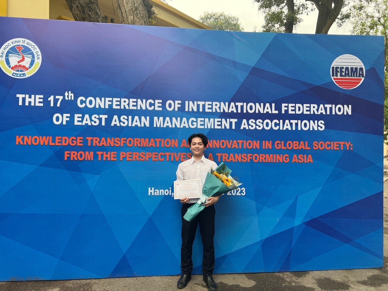 Đức Mạnh thuyết trình tại Hội thảo Quốc tế IFEAMA 2023.