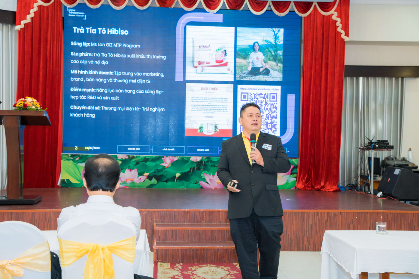 Ths Vũ Tuấn Anh chia sẻ tại một hội thảo. Ths Vũ Tuấn Anh chia sẻ tại một hội thảo.