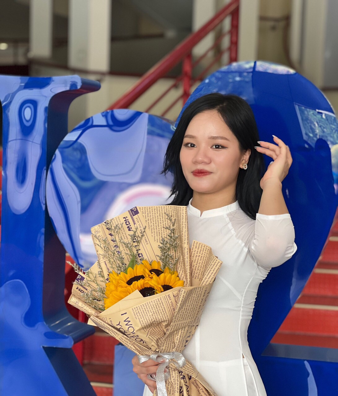 Dương Thị Linh Linh (Thái Nguyên) đang làm việc ở vị trí chuyên viên tái bảo hiểm của một công ty bảo hiểm phi nhân thọ. Dương Thị Linh Linh (Thái Nguyên) đang làm việc ở vị trí chuyên viên tái bảo hiểm của một công ty bảo hiểm phi nhân thọ.