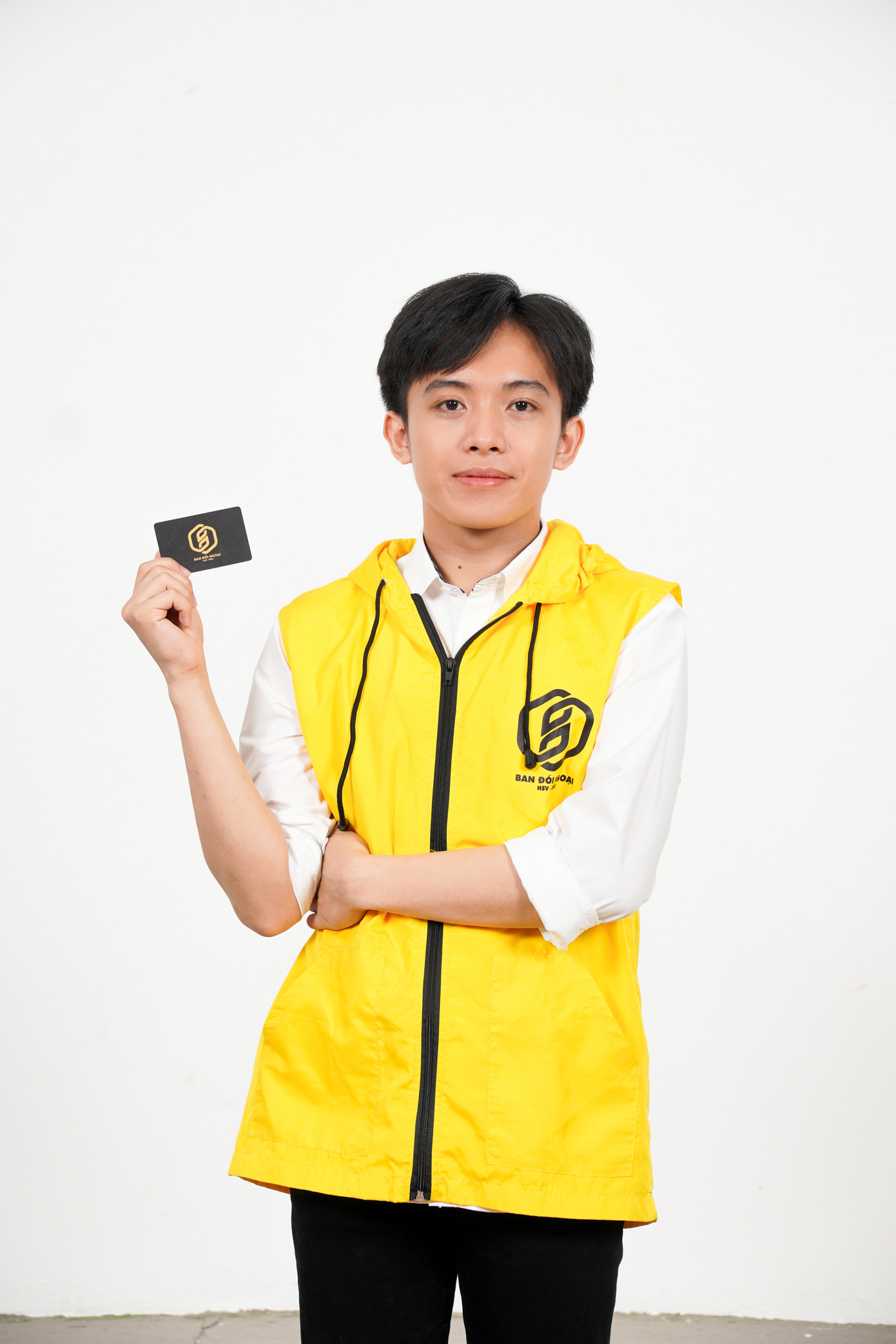 Trần Hữu Lợi (sinh năm 2004) là sinh viên năm 2 ngành Quản lý công và chính sách bằng tiếng Anh. Trần Hữu Lợi (sinh năm 2004) là sinh viên năm 2 ngành Quản lý công và chính sách bằng tiếng Anh.