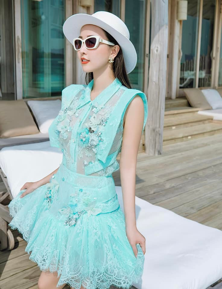 Các bộ ảnh đều được cô nàng đầu tư từ trang phục lẫn concept.