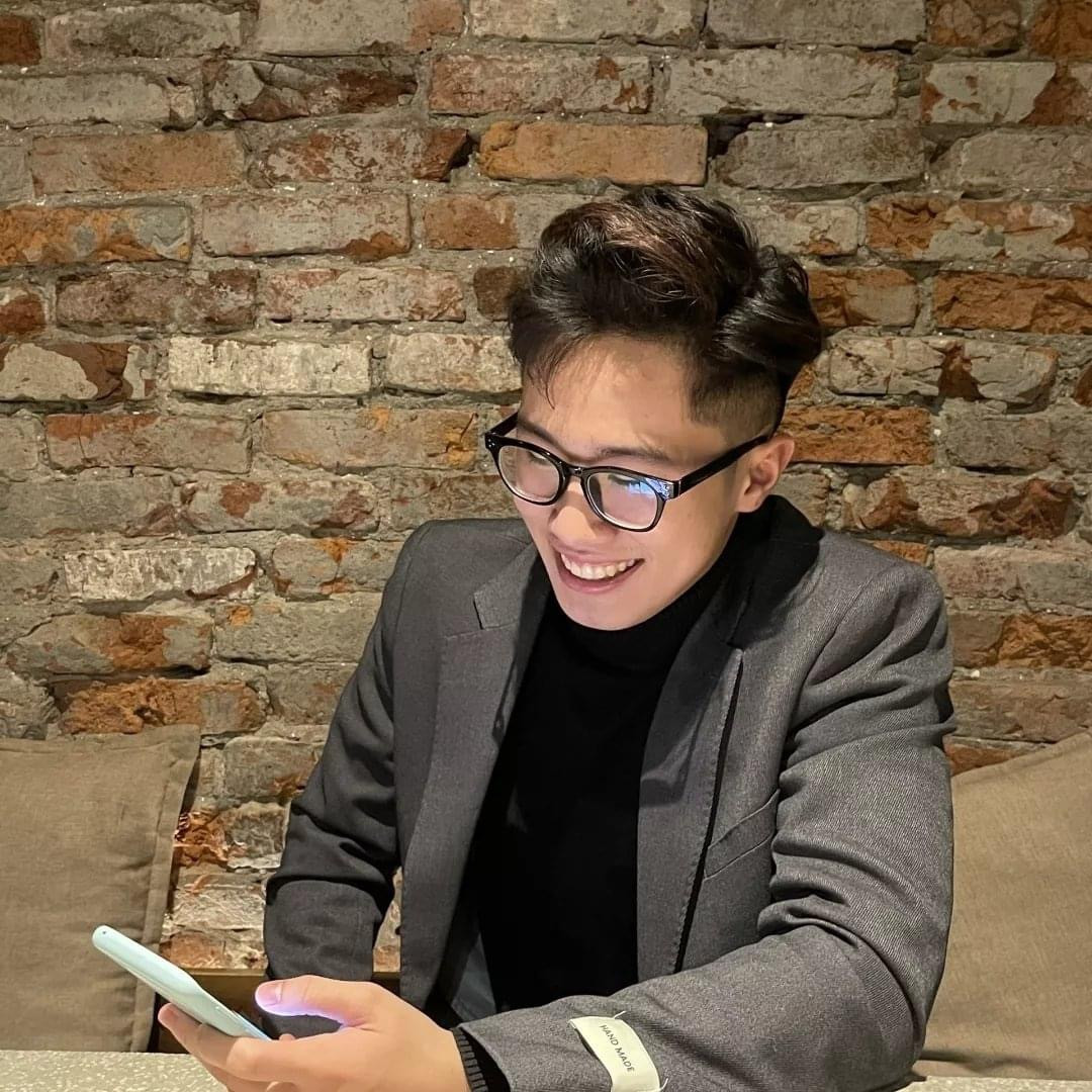 Tô Lân Vũ hiện đang là sinh viên năm cuối chuyên ngành Kinh doanh quốc tế, trường Đại học Ngoại thương. Tô Lân Vũ hiện đang là sinh viên năm cuối chuyên ngành Kinh doanh quốc tế, trường Đại học Ngoại thương.