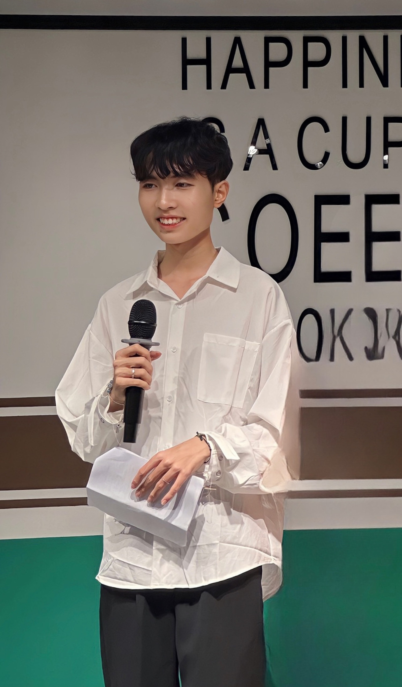 Ngoài việc học tập trên trường, mình đã đăng kí học lớp kĩ năng MC tại trung tâm Thanh Thanh Voice.