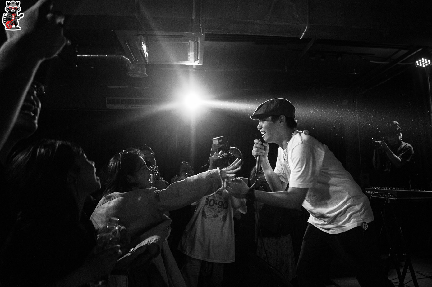 Kiên Trịnh giao lưu với khán giả tại Show nhạc Rock Lên “Dốc”.