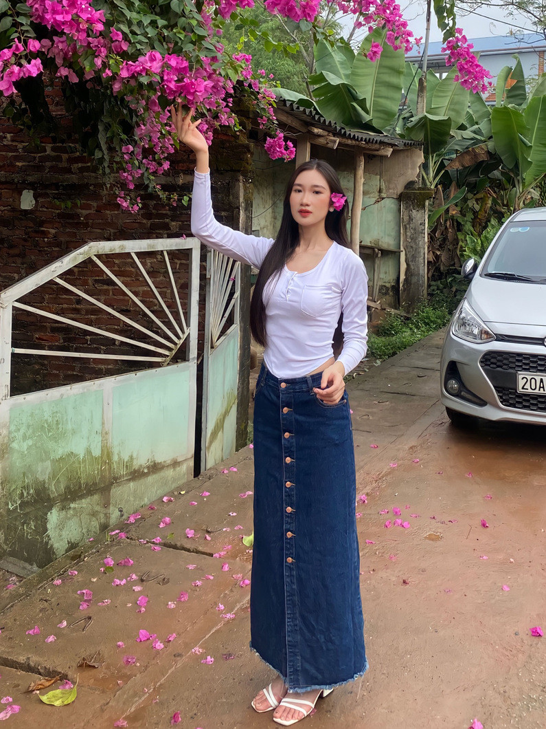 Phong cách đời thường đa dạng của Ngọc Ánh. Phong cách đời thường đa dạng của Ngọc Ánh.