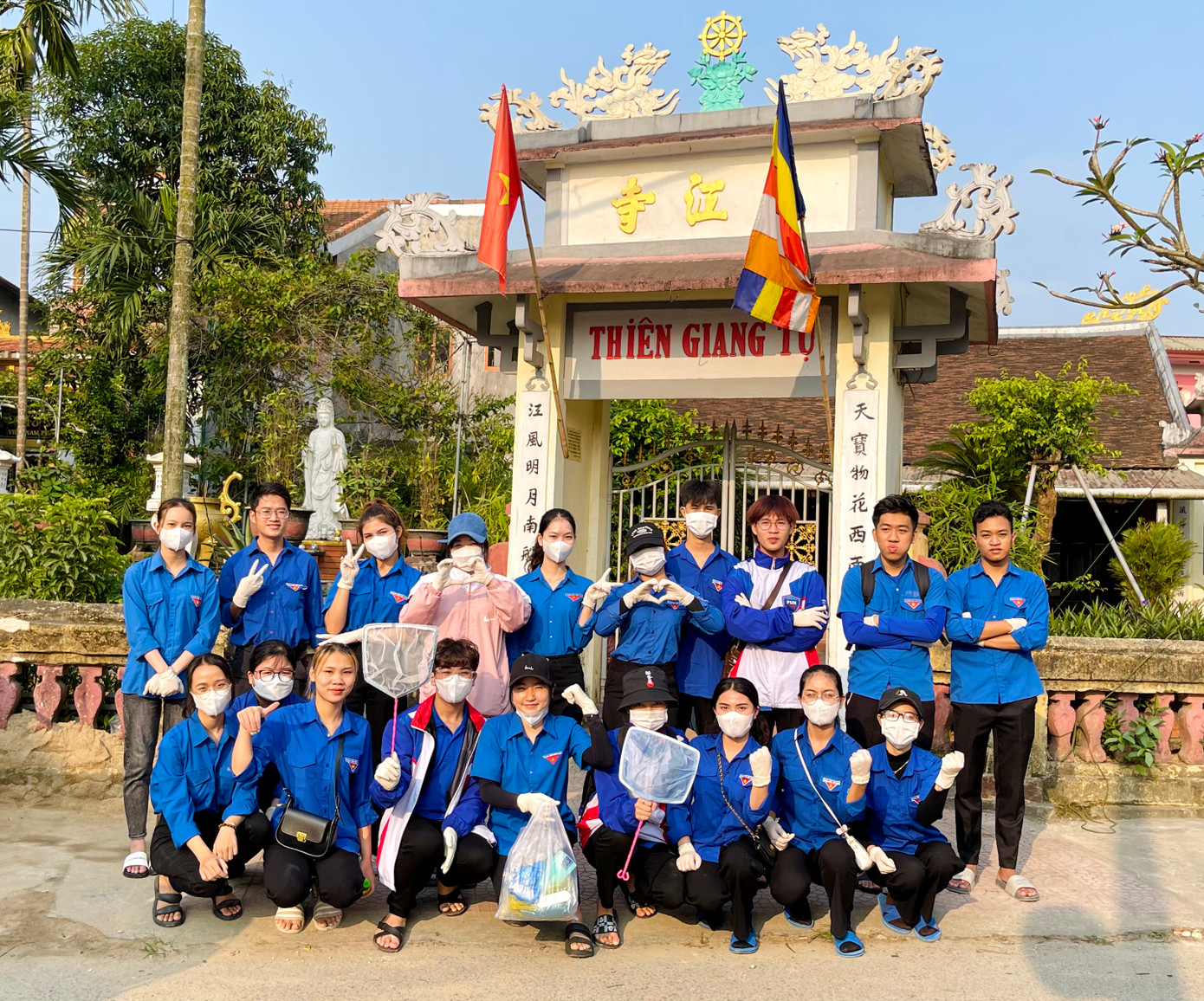 Lan tỏa nét đẹp sinh viên qua hoạt động tình nguyện vì cộng đồng, xã hội.