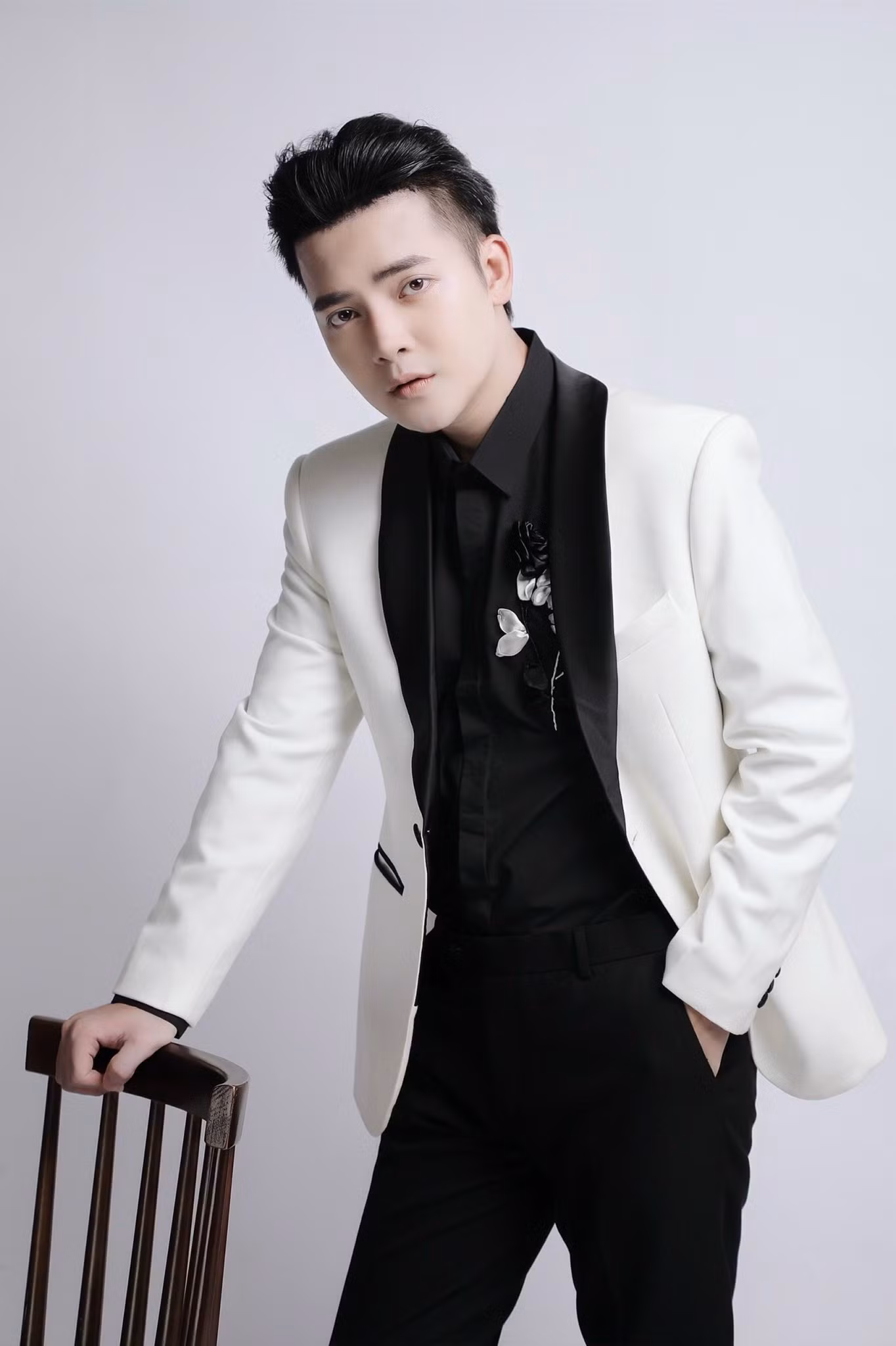Chương trình có sự tham gia của ca sĩ Tuấn Phương – Á quân X-Factor 2016.