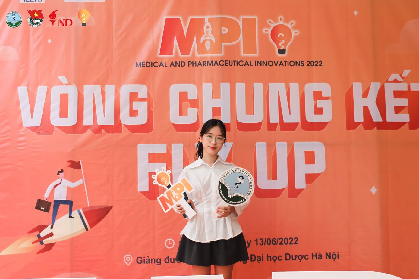 Tại chung kết cuộc thi Medical And Pharmaceutical Innovations 2022.