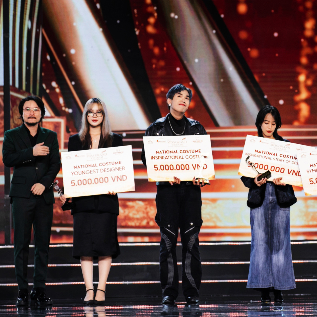 Nguyễn Đức Lương hiện đang là sinh viên năm cuối trường Đại học Công nghệ TP. Hồ Chí Minh (Hutech).