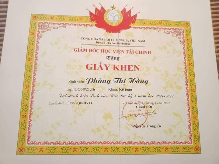 Với sự nỗ lực không ngừng nghỉ, Hằng đã đạt danh hiệu Sinh viên Giỏi. Với sự nỗ lực không ngừng nghỉ, Hằng đã đạt danh hiệu Sinh viên Giỏi.