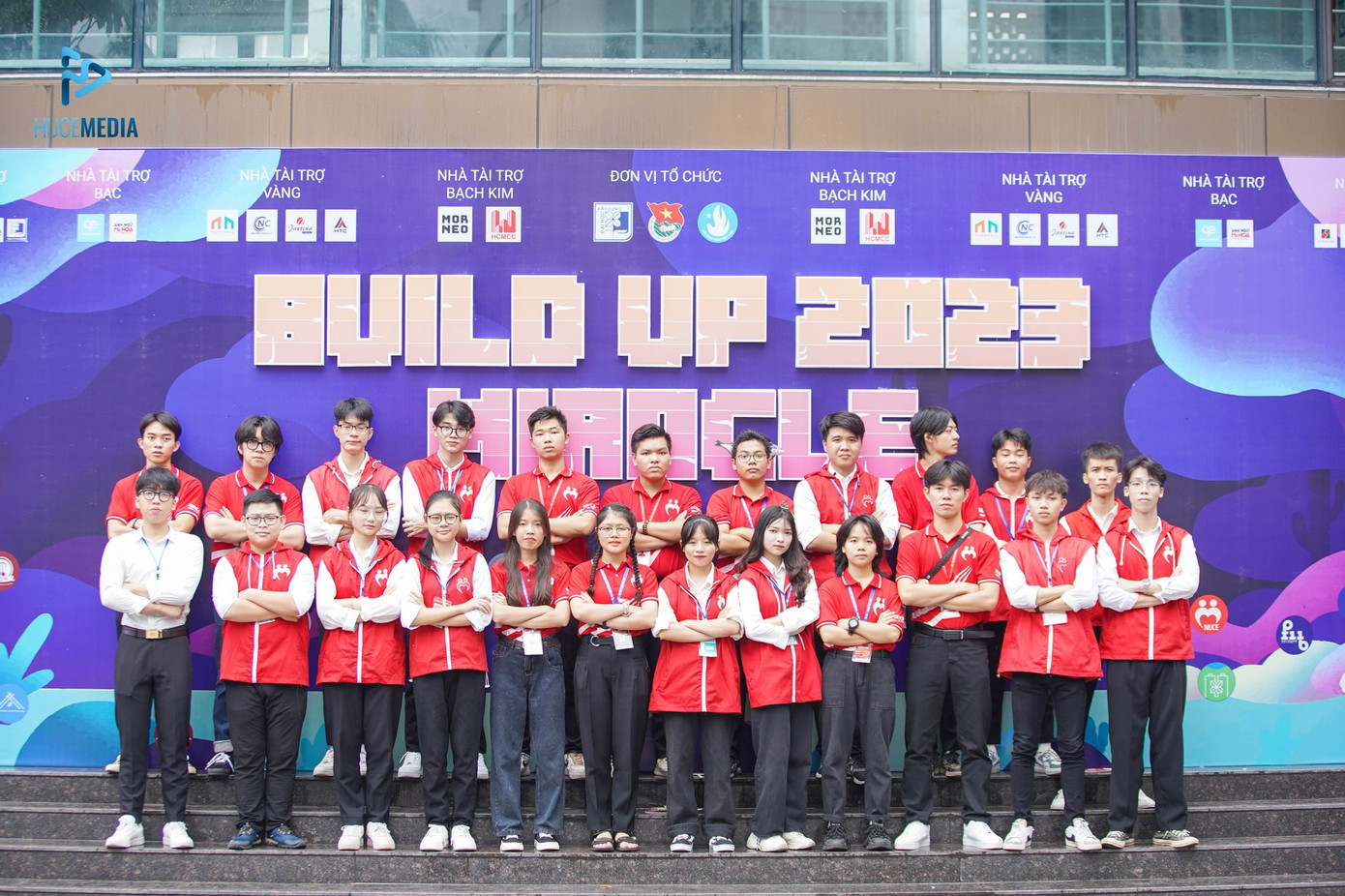 Hy vọng các bạn tân sinh viên sẽ sớm hòa nhập với môi trường học tập và sinh hoạt tại đây. Hy vọng các bạn tân sinh viên sẽ sớm hòa nhập với môi trường học tập và sinh hoạt tại đây.