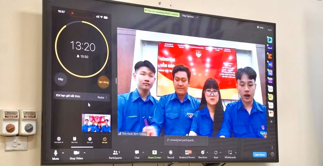 Kim Nhung cùng đội đạt Top 5 chung cuộc bảng B Hội thi "Ánh sáng soi đường" do Trung ương Đoàn TNCS Hồ Chí Minh phát động.