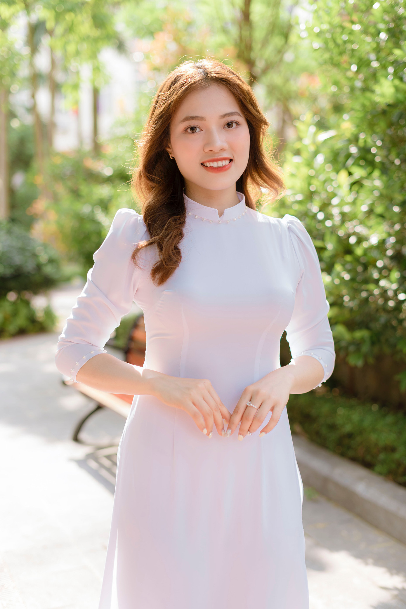 Nguyễn Thị Minh Ngọc (sinh năm 2001) là sinh viên vừa mới tốt nghiệp hạng Xuất sắc chuyên ngành Giáo dục Tiểu học, Á khoa đầu ra khoa Giáo dục Tiểu học năm 2023, trường Đại học Sư phạm Hà Nội 2. Nguyễn Thị Minh Ngọc (sinh năm 2001) là sinh viên vừa mới tốt nghiệp hạng Xuất sắc chuyên ngành Giáo dục Tiểu học, Á khoa đầu ra khoa Giáo dục Tiểu học năm 2023, trường Đại học Sư phạm Hà Nội 2.