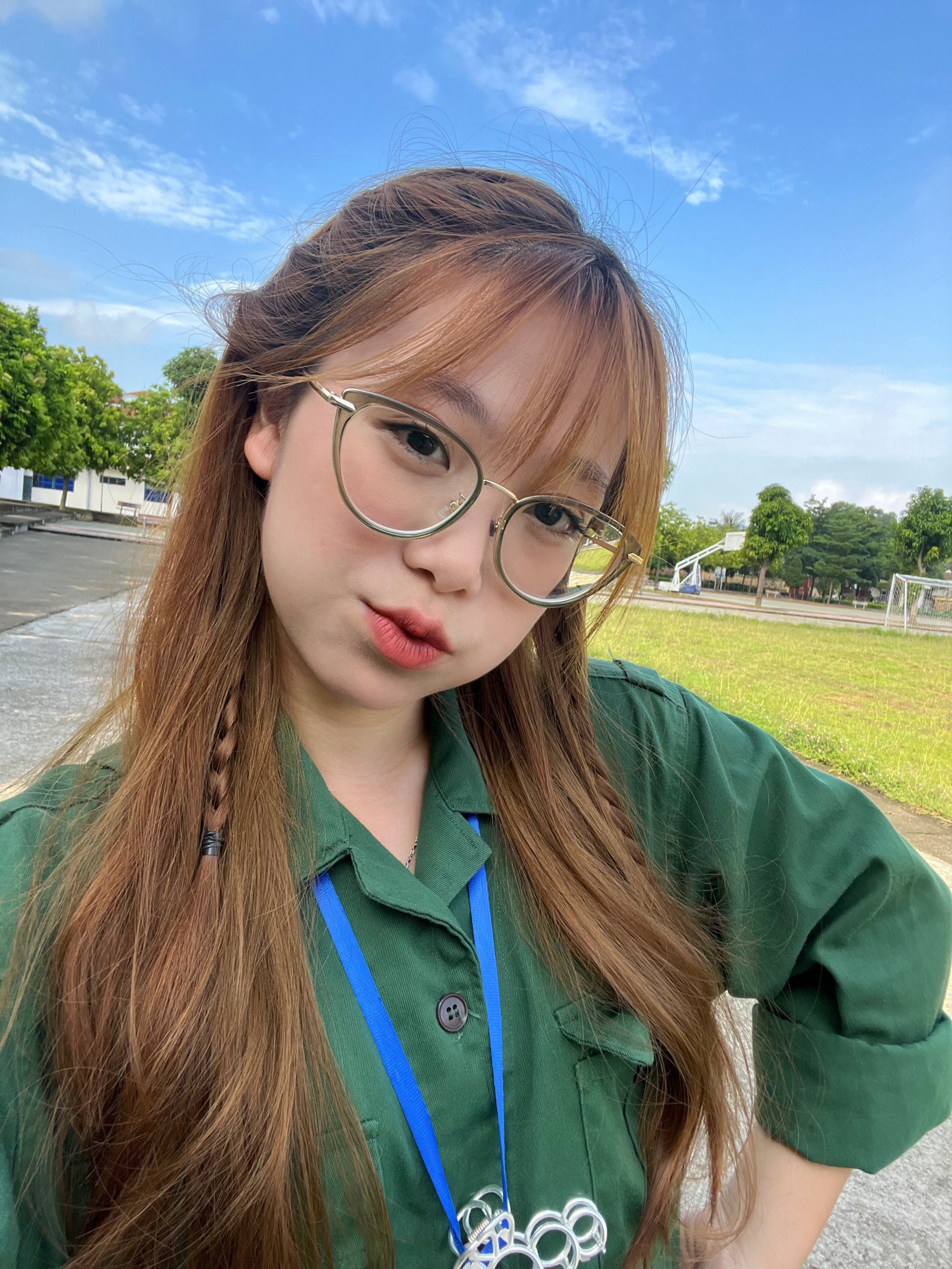 Cô rất thích khi được tham gia vào các hoạt động thiện nguyện hay các chương trình xã hội, vì cộng đồng,...