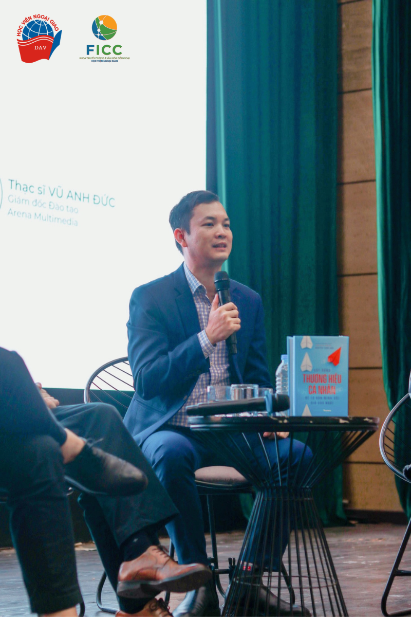 TS. Vũ Tuấn Anh chia sẻ việc thử sức ở nhiều lĩnh vực để khám phá bản thân là vô cùng quan trọng.