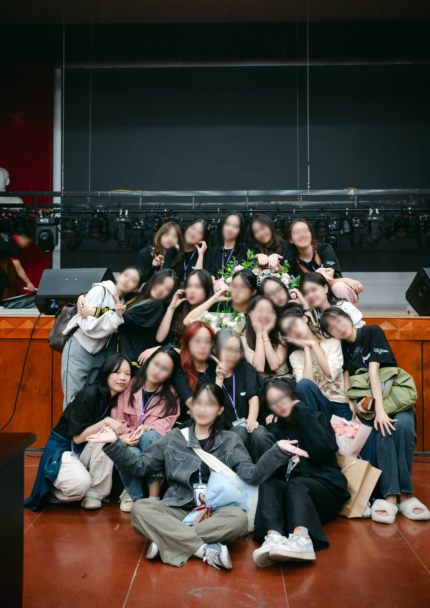 Tham gia các hoạt động xã hội giúp Vân Anh dần hoàn thiện bản thân.