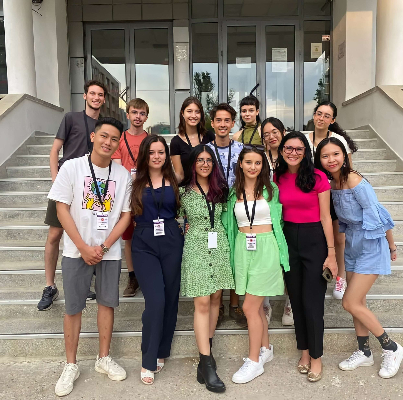 Hữu Trường cùng các bạn khi mới sang Đài Loan. Hữu Trường cùng các bạn khi mới sang Đài Loan.