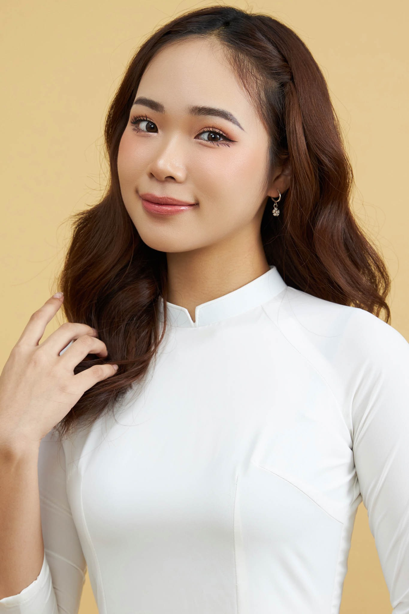 Cô bạn luôn mang trên vai một gánh nặng, "áp lực đồng trang lứa". Cô bạn luôn mang trên vai một gánh nặng, "áp lực đồng trang lứa".