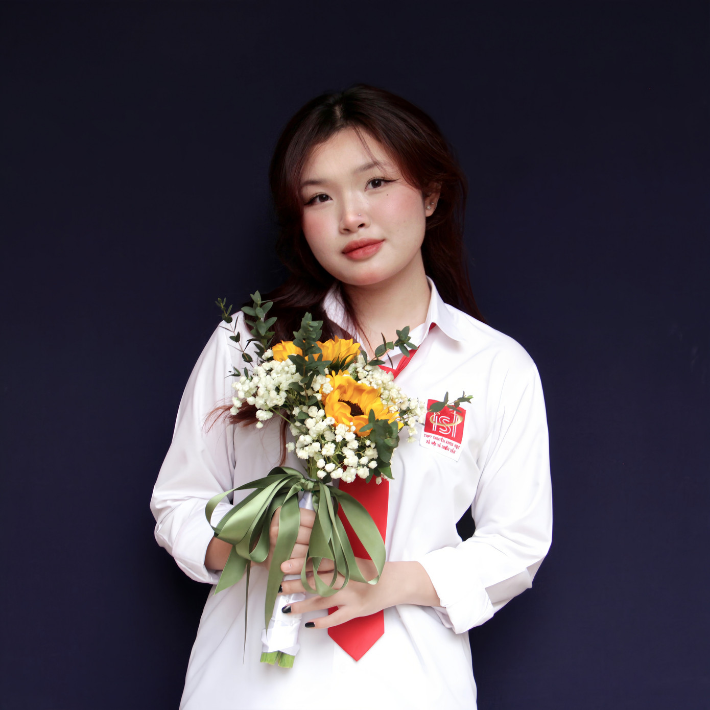 Lương Trần Tùng Chi, học sinh lớp chuyên Địa lý, niên khoá 2020-2023, Trường THPT chuyên Khoa học Xã hội và Nhân văn, Trường Đại học Khoa học Xã hội và Nhân văn, Đại học Quốc gia Hà Nội. Lương Trần Tùng Chi, học sinh lớp chuyên Địa lý, niên khoá 2020-2023, Trường THPT chuyên Khoa học Xã hội và Nhân văn, Trường Đại học Khoa học Xã hội và Nhân văn, Đại học Quốc gia Hà Nội.