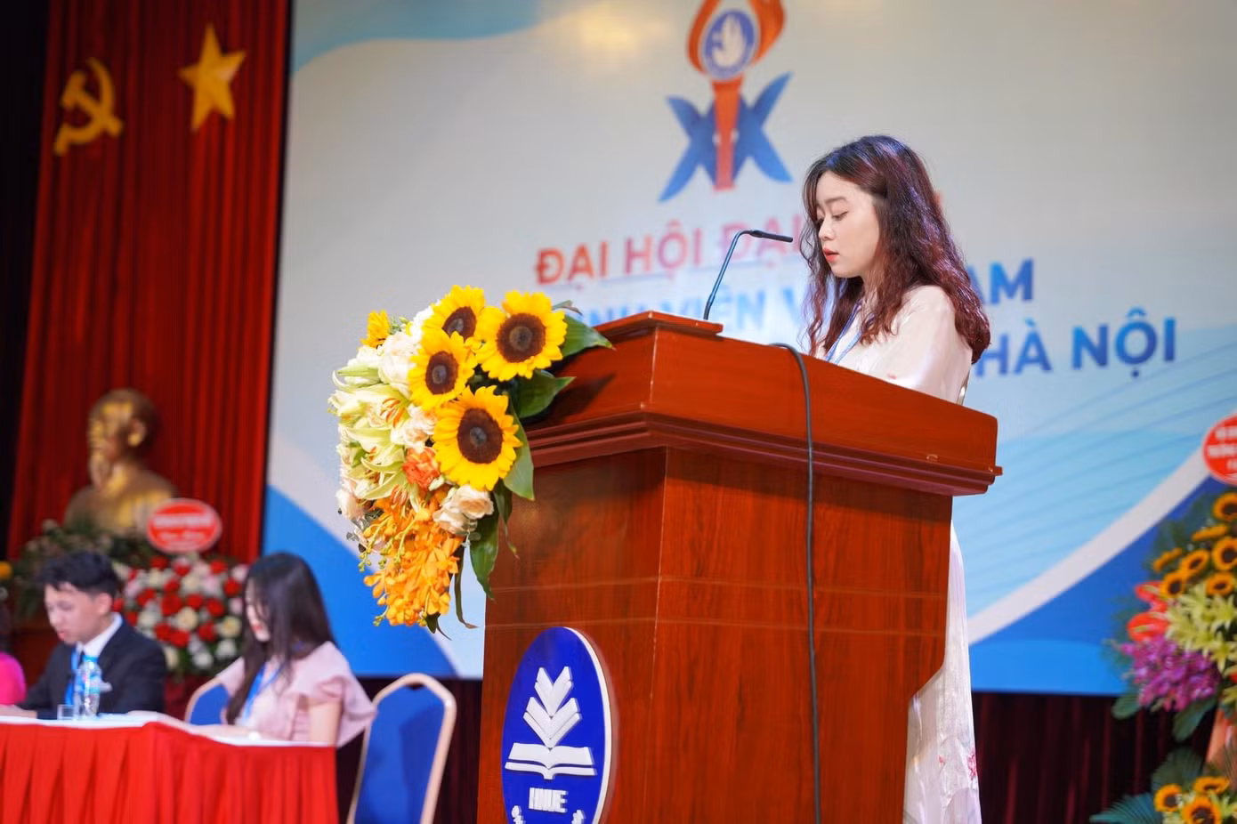 Phương Anh phát biểu và tuyên bố kết thúc nhiệm kỳ tại Đại hội đại biểu Hội Sinh viên Trường Đại học Sư phạm Hà Nội, lần thứ XIX, nhiệm kỳ 2023 - 2025.