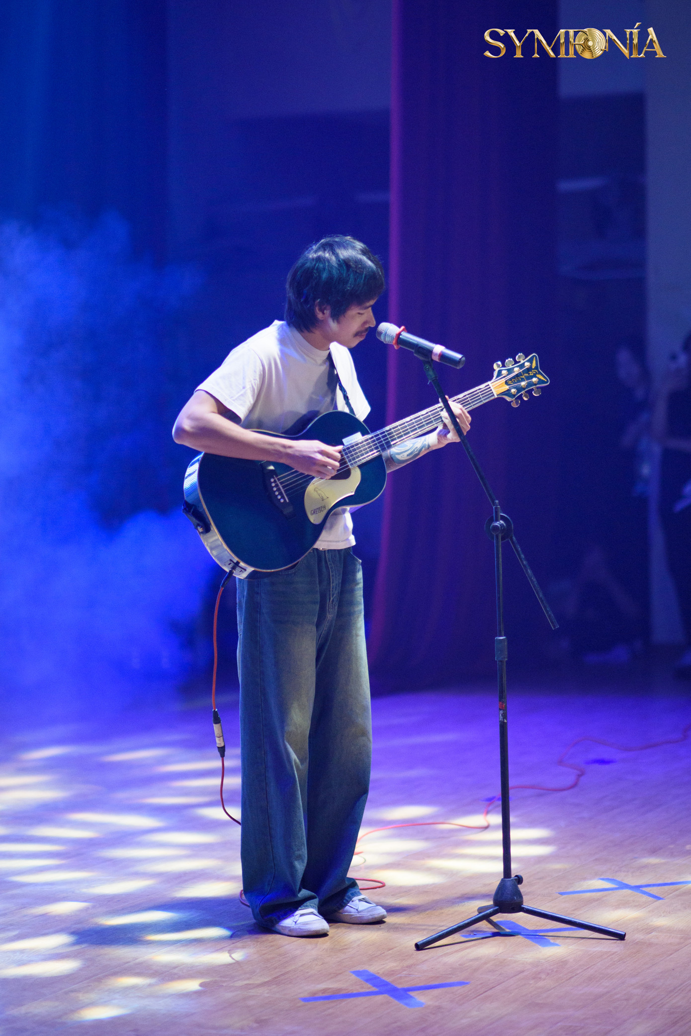 Bên cạnh những tiết mục đến từ BTC, ca sĩ khách mời Thịnh Suy đem loạt hit Chuyện rằng, Tiny Love, Chết trong em, Thắc mắc lên sân khấu trường Báo. Bên cạnh những tiết mục đến từ BTC, ca sĩ khách mời Thịnh Suy đem loạt hit Chuyện rằng, Tiny Love, Chết trong em, Thắc mắc lên sân khấu trường Báo.