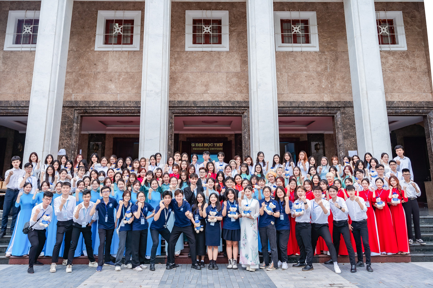 Đại hội Hội Sinh viên Trường Đại học Thương mại khoá IX. Đại hội Hội Sinh viên Trường Đại học Thương mại khoá IX.