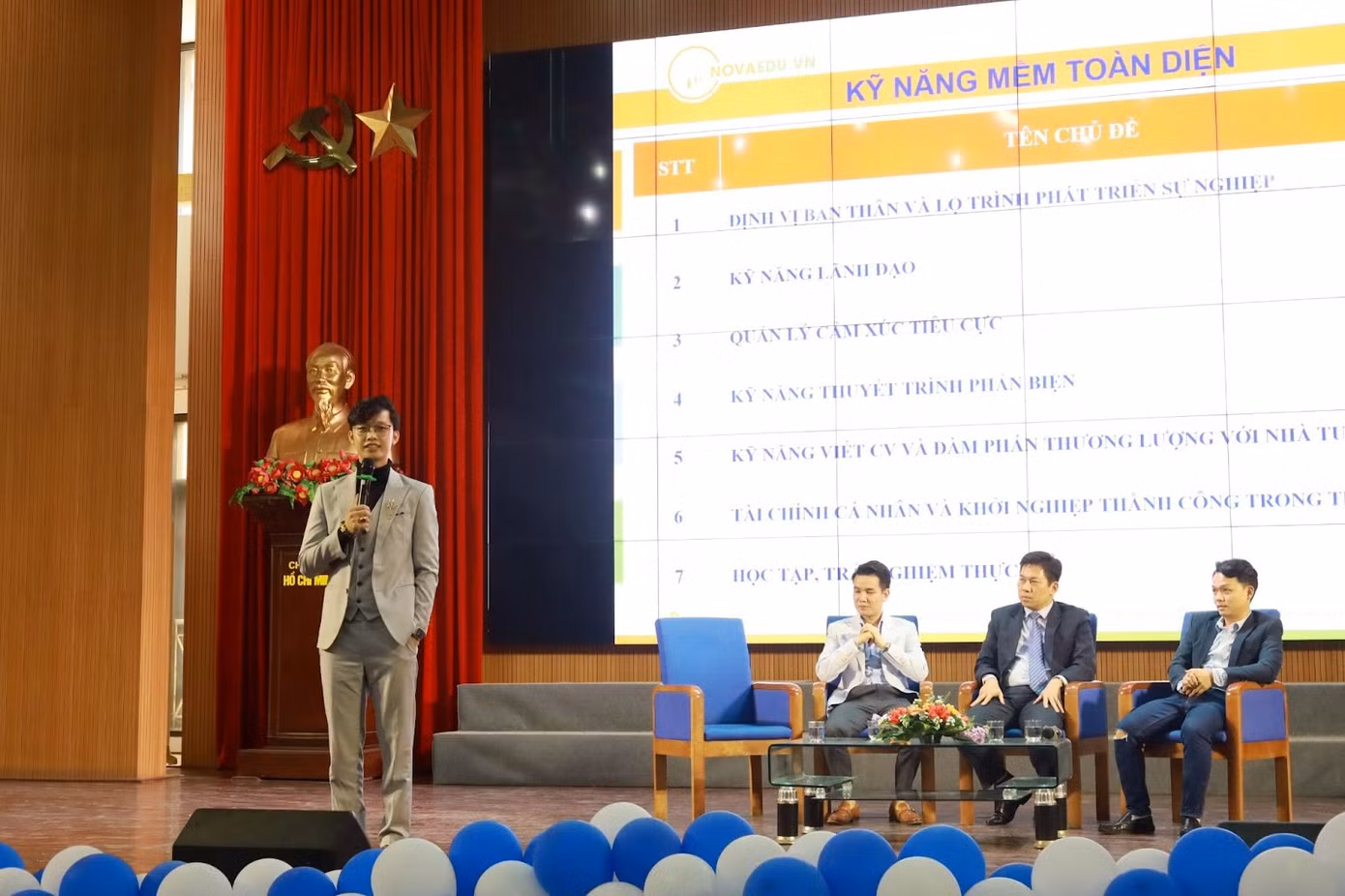 Các diễn giả tham dự Workshop “Quản lý tài chính cá nhân và khởi nghiệp hiệu quả”. Các diễn giả tham dự Workshop “Quản lý tài chính cá nhân và khởi nghiệp hiệu quả”.