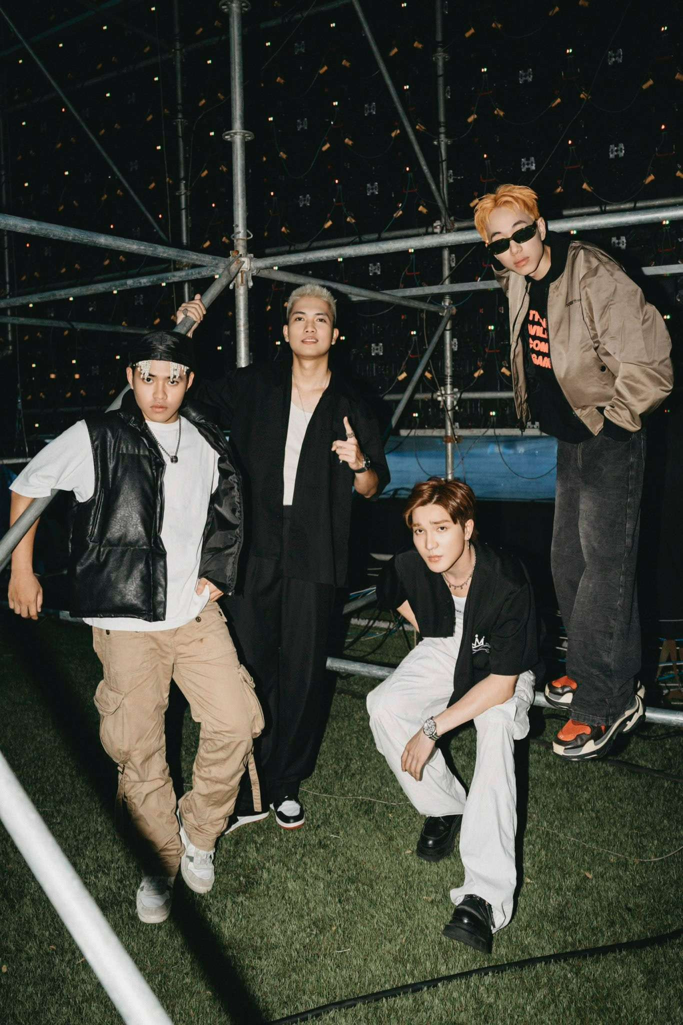 Từng chỉ nhận về một chọn của BigDaddy ở vòng chinh phục, Tez dần chứng minh năng lực và ngày càng bứt phá mạnh mẽ. Từng chỉ nhận về một chọn của BigDaddy ở vòng chinh phục, Tez dần chứng minh năng lực và ngày càng bứt phá mạnh mẽ.