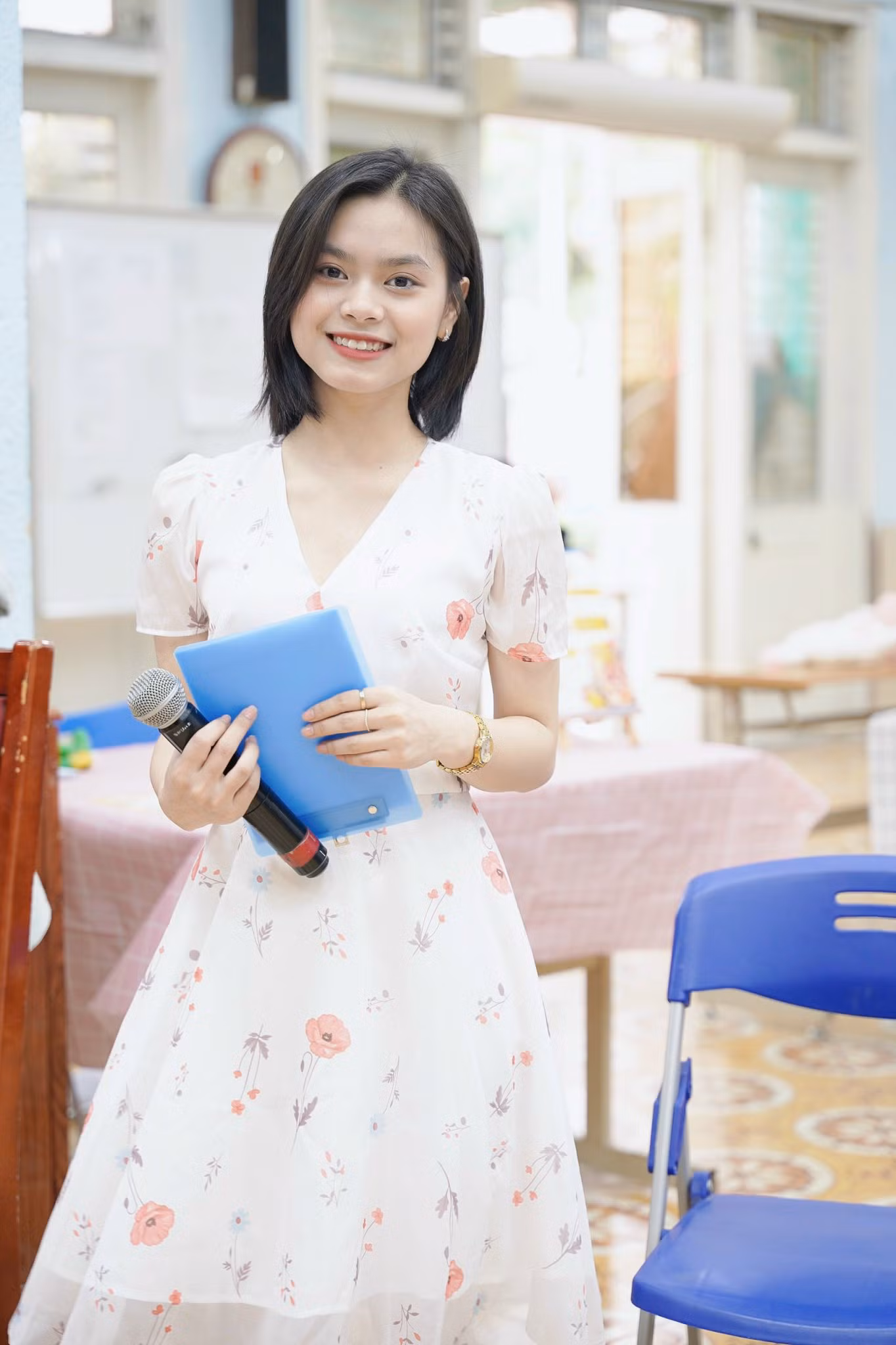 Sau những lần góp ích cho cộng đồng, Uyên cảm thấy rất hạnh phúc khi mình được cho đi, được tô điểm thêm vẻ đẹp “giá trị sống” của người trẻ Việt Nam.