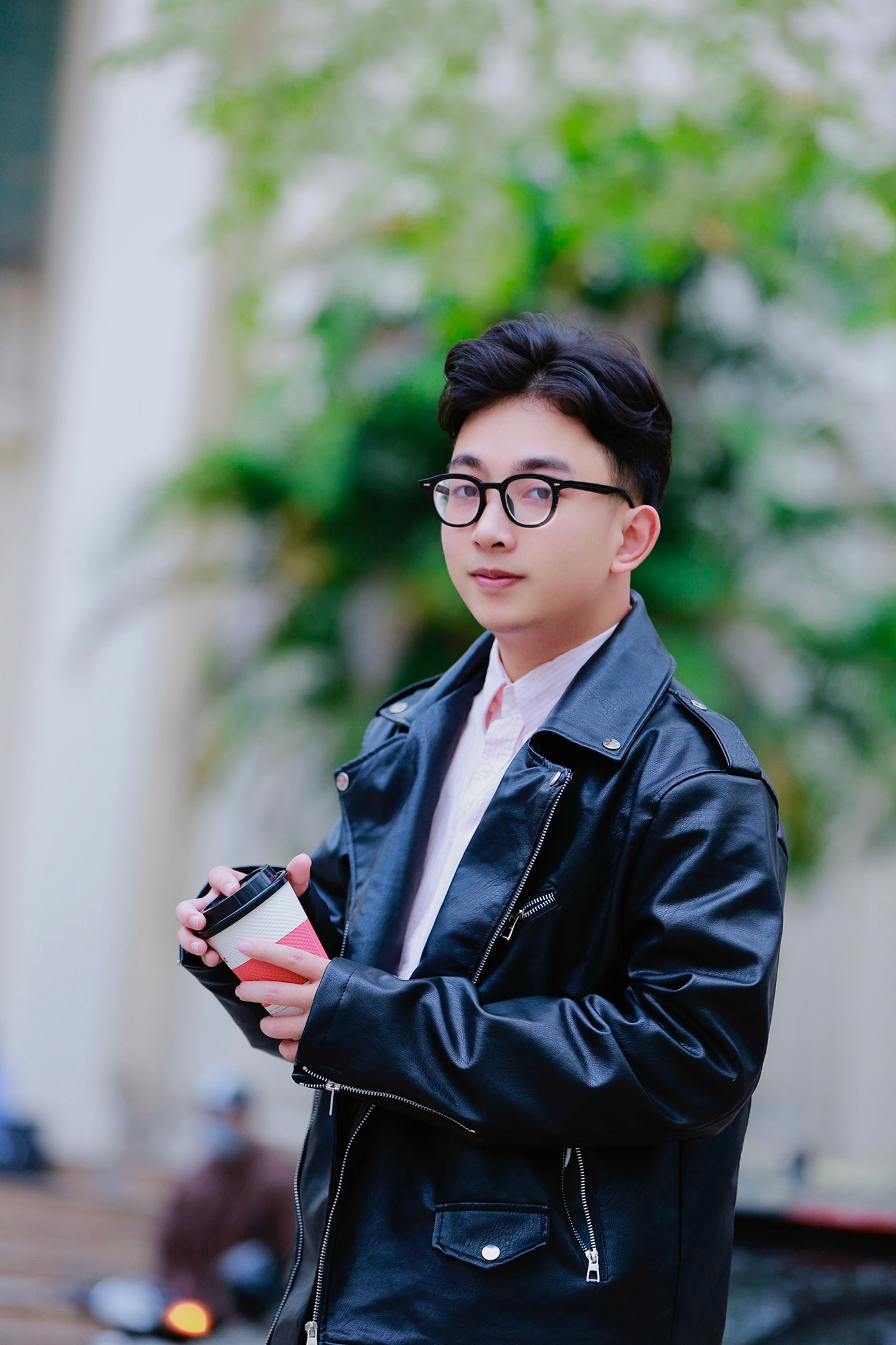 Phan Thanh Hoàn đến từ mảnh đất Thanh Chương - Nghệ An. Phan Thanh Hoàn đến từ mảnh đất Thanh Chương - Nghệ An.