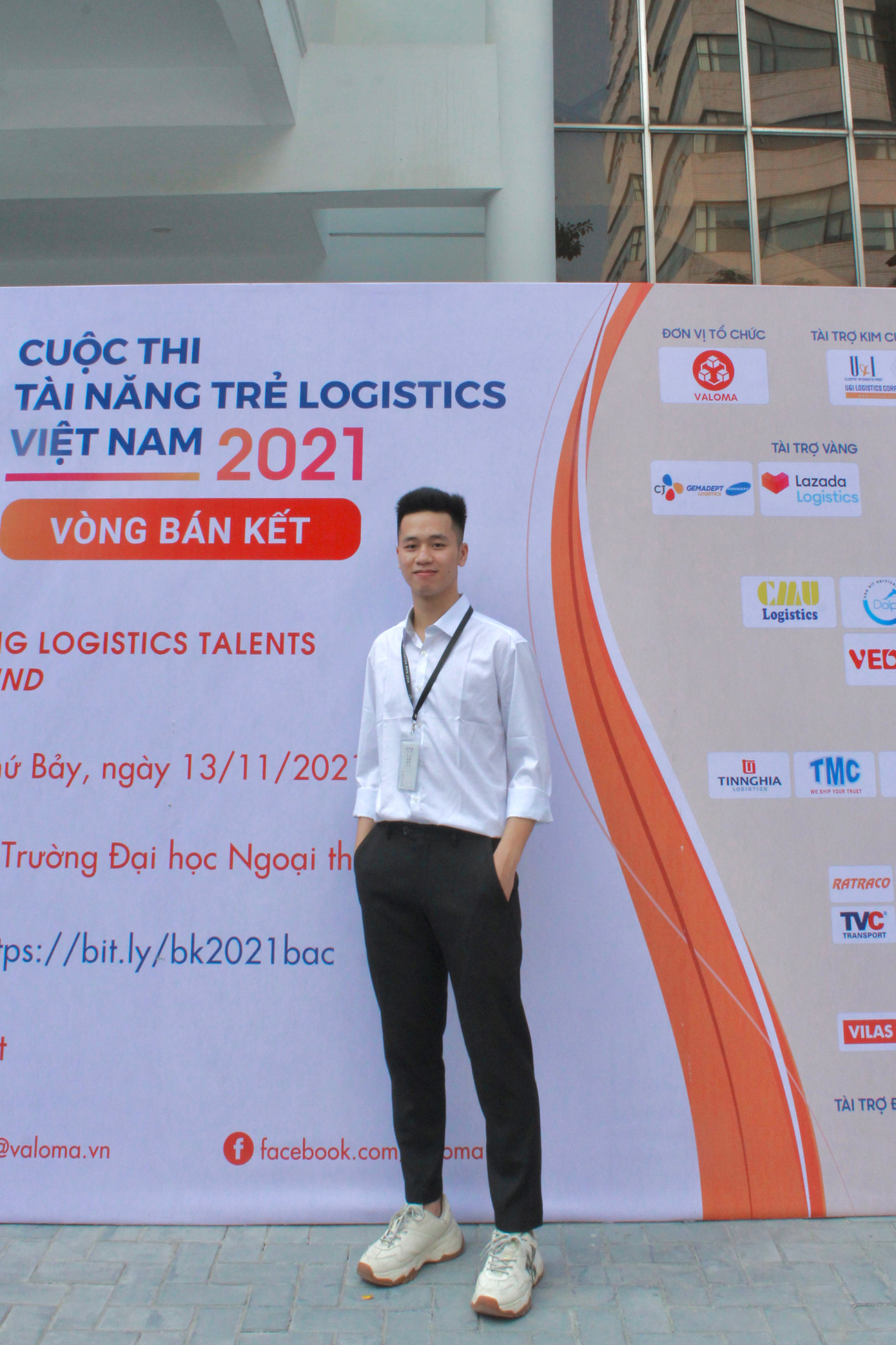 Tham gia cuộc thi "Tài năng trẻ Logistics Việt Nam". Tham gia cuộc thi "Tài năng trẻ Logistics Việt Nam".