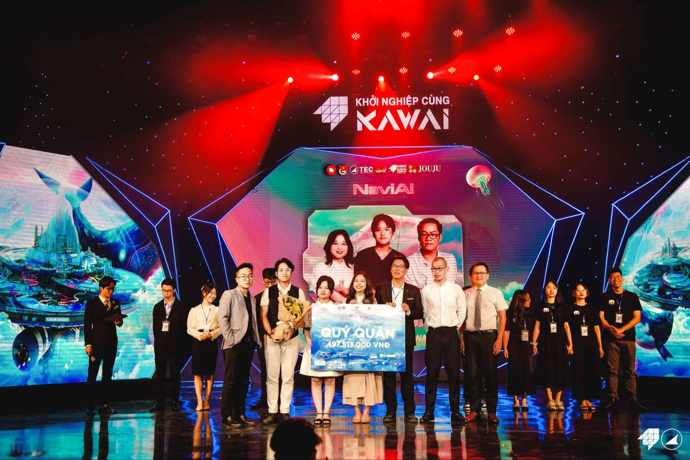 Ngọc Hà cùng đội thi NaviAI đạt giải Quý quân cuộc thi ‘Khởi nghiệp cùng Kawai”.