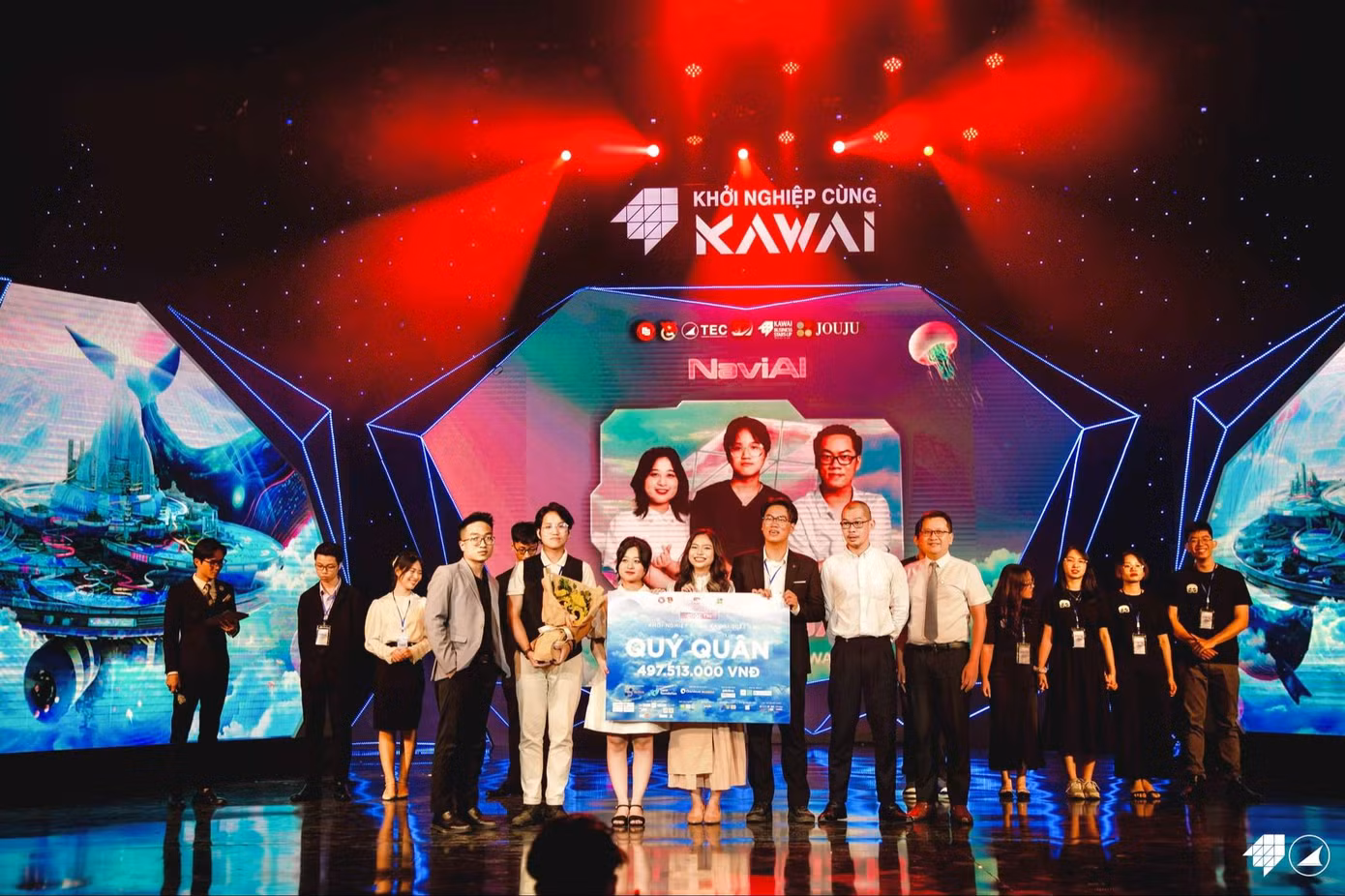 Ngọc Hà cùng đội thi NaviAI đạt giải Quý quân cuộc thi ‘Khởi nghiệp cùng Kawai”.