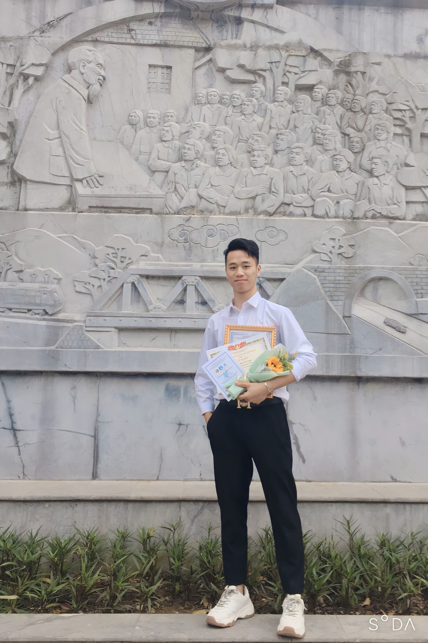 Giải Nhất nghiên cứu khoa học. Giải Nhất nghiên cứu khoa học.