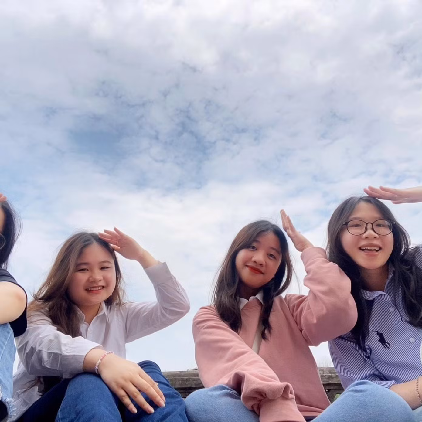 Mình cũng có thêm nhiều người bạn mới.