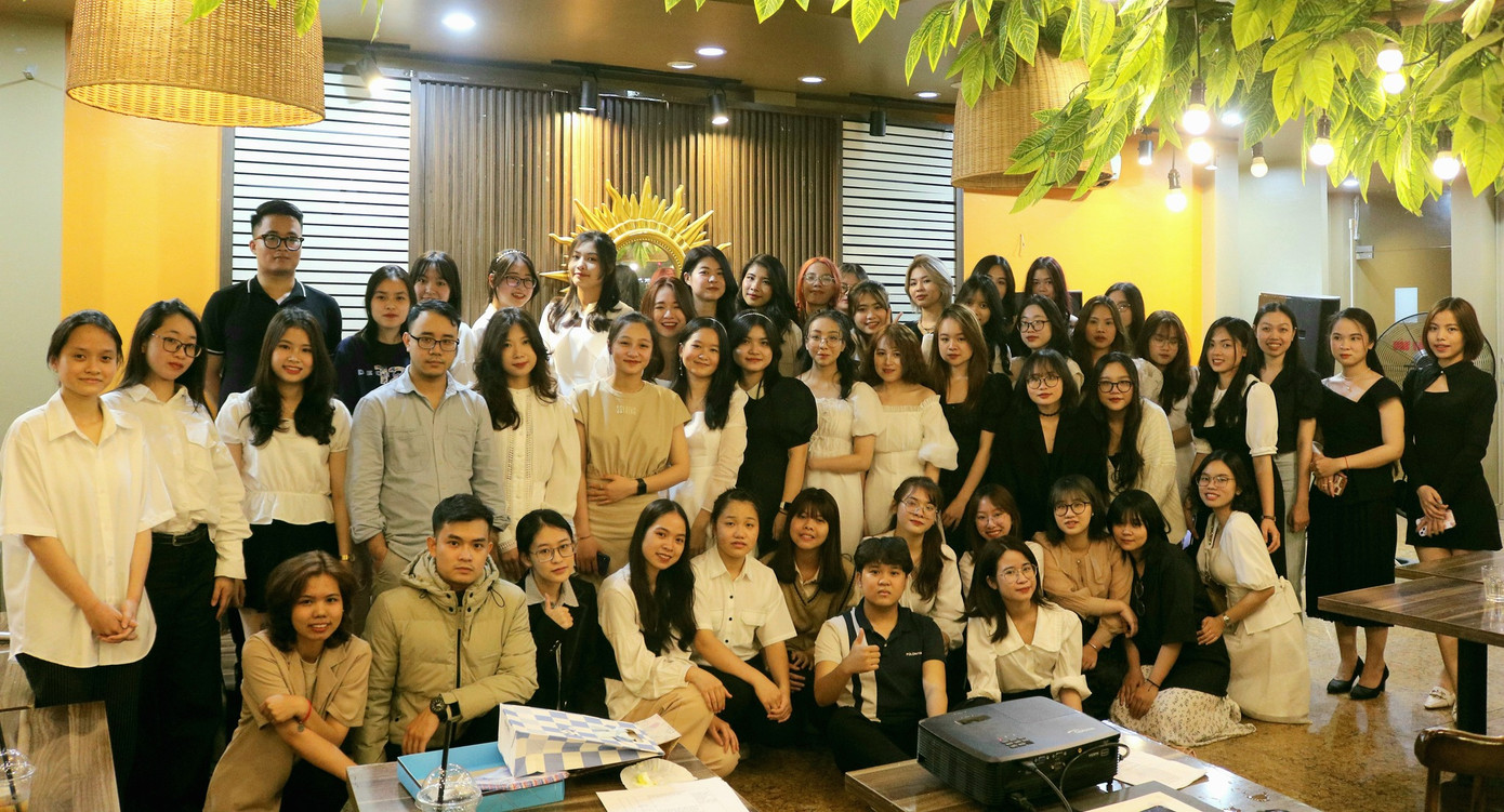 Nhiều thế hệ sinh viên trưởng thành từ “tòa soạn mini” (Ảnh: Sóng Trẻ). Nhiều thế hệ sinh viên trưởng thành từ “tòa soạn mini” (Ảnh: Sóng Trẻ).