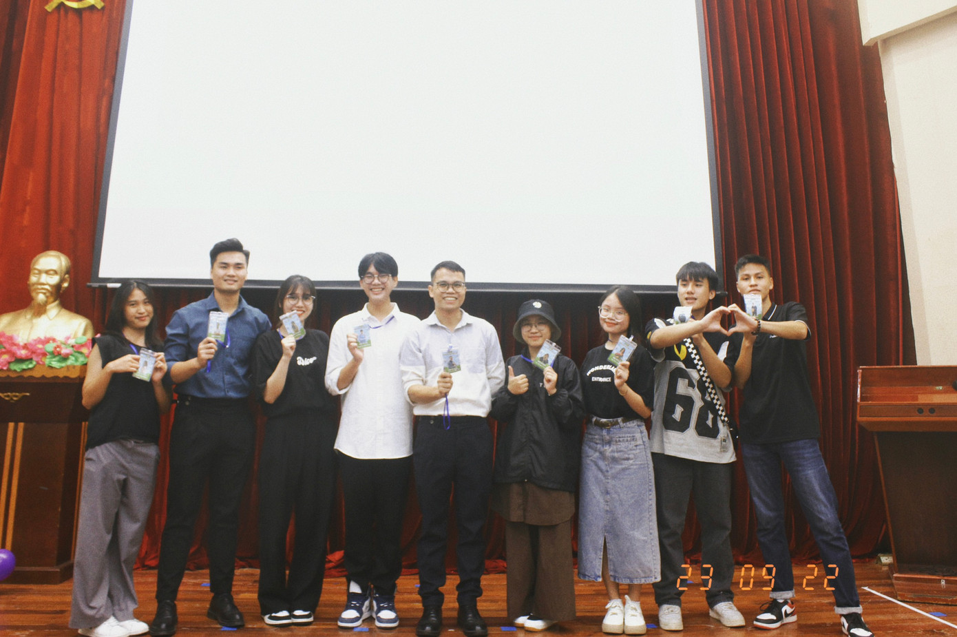 Ban tổ chức Chương trình Chào tân sinh viên K73 khoa Lịch sử.