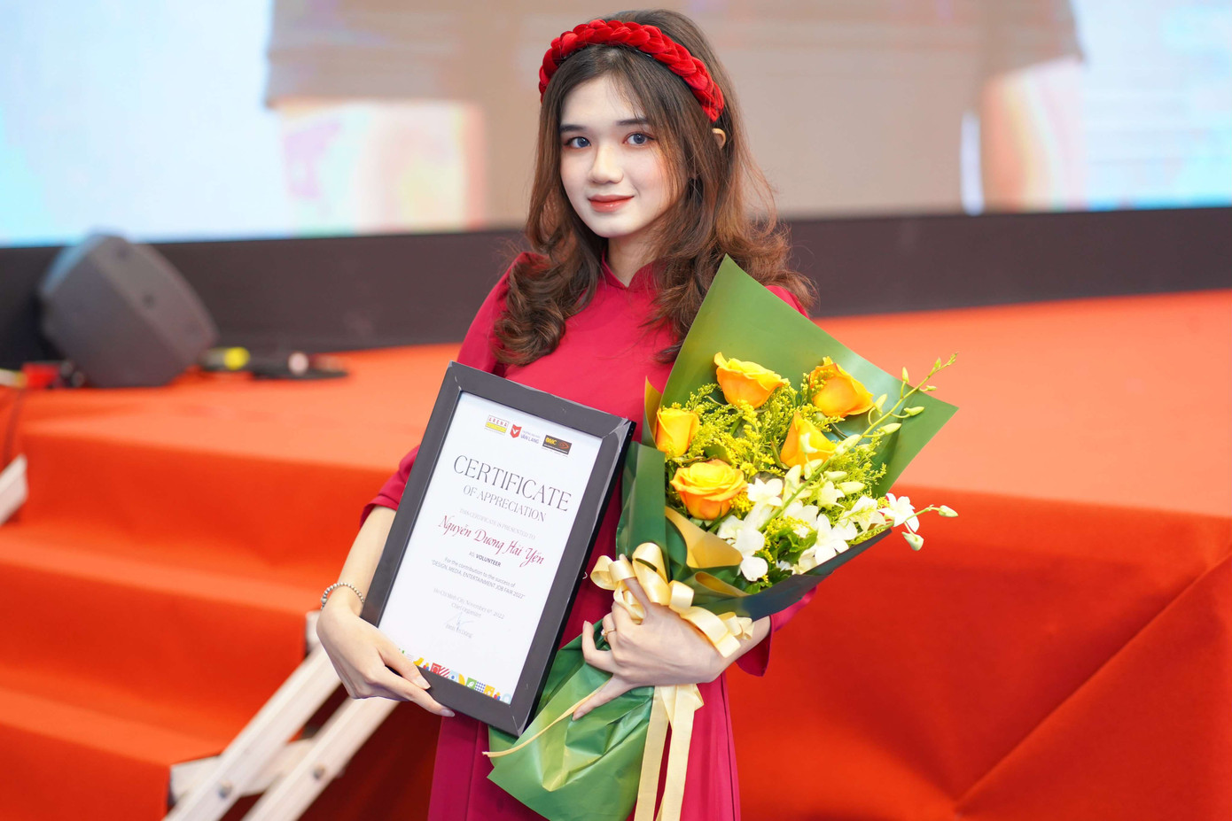 Một câu nói Yến đặc biệt yêu thích của nhà văn Nam Cao đó là “Sự cẩu thả trong bất cứ nghề gì cũng là một sự bất lương". Một câu nói Yến đặc biệt yêu thích của nhà văn Nam Cao đó là “Sự cẩu thả trong bất cứ nghề gì cũng là một sự bất lương".