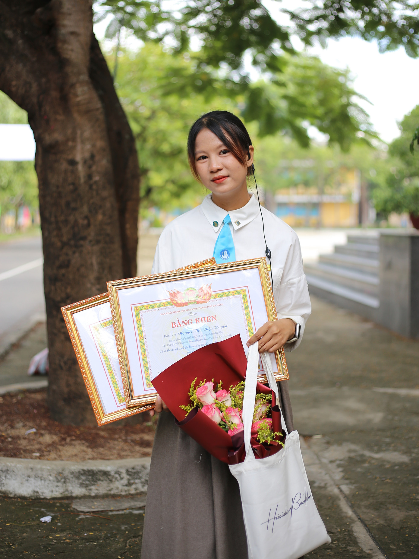 Nguyễn Thị Diệu Huyền – Nguyên Phó Chủ tịch Hội Sinh viên Trường Đại học Bách khoa, Đại học Đà Nẵng. Nguyễn Thị Diệu Huyền – Nguyên Phó Chủ tịch Hội Sinh viên Trường Đại học Bách khoa, Đại học Đà Nẵng.
