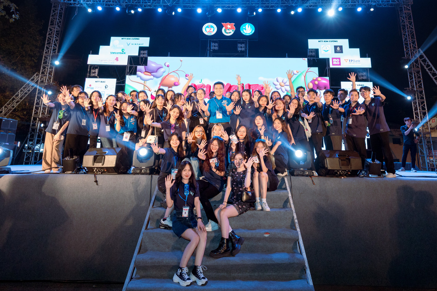 CLB Kết Nối Trẻ - NEU Youth Connection tại Sự kiện Chào tân Sinh viên NEU Youth Festival 2022. CLB Kết Nối Trẻ - NEU Youth Connection tại Sự kiện Chào tân Sinh viên NEU Youth Festival 2022.