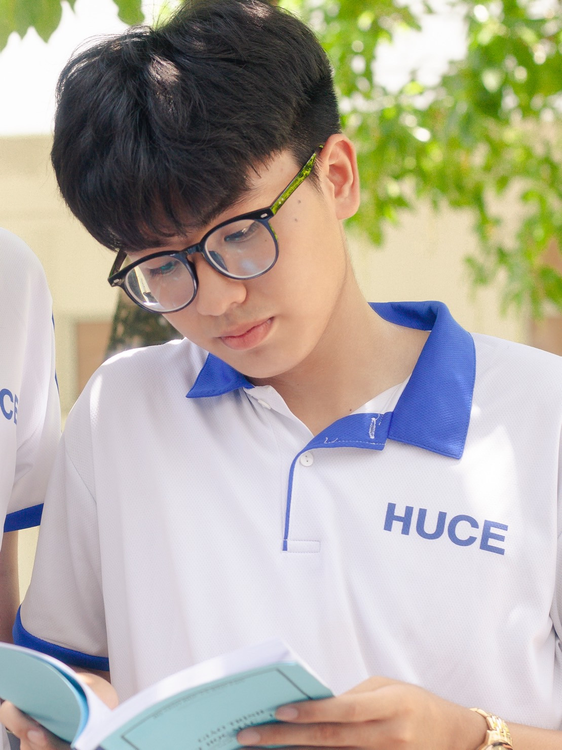 Đinh Quang Lâm (sinh năm 2003) là sinh viên năm hai, chuyên ngành Kinh tế Xây dựng, khoa Kinh tế và Quản lý Xây dựng, Trường Đại học Xây dựng Hà Nội.