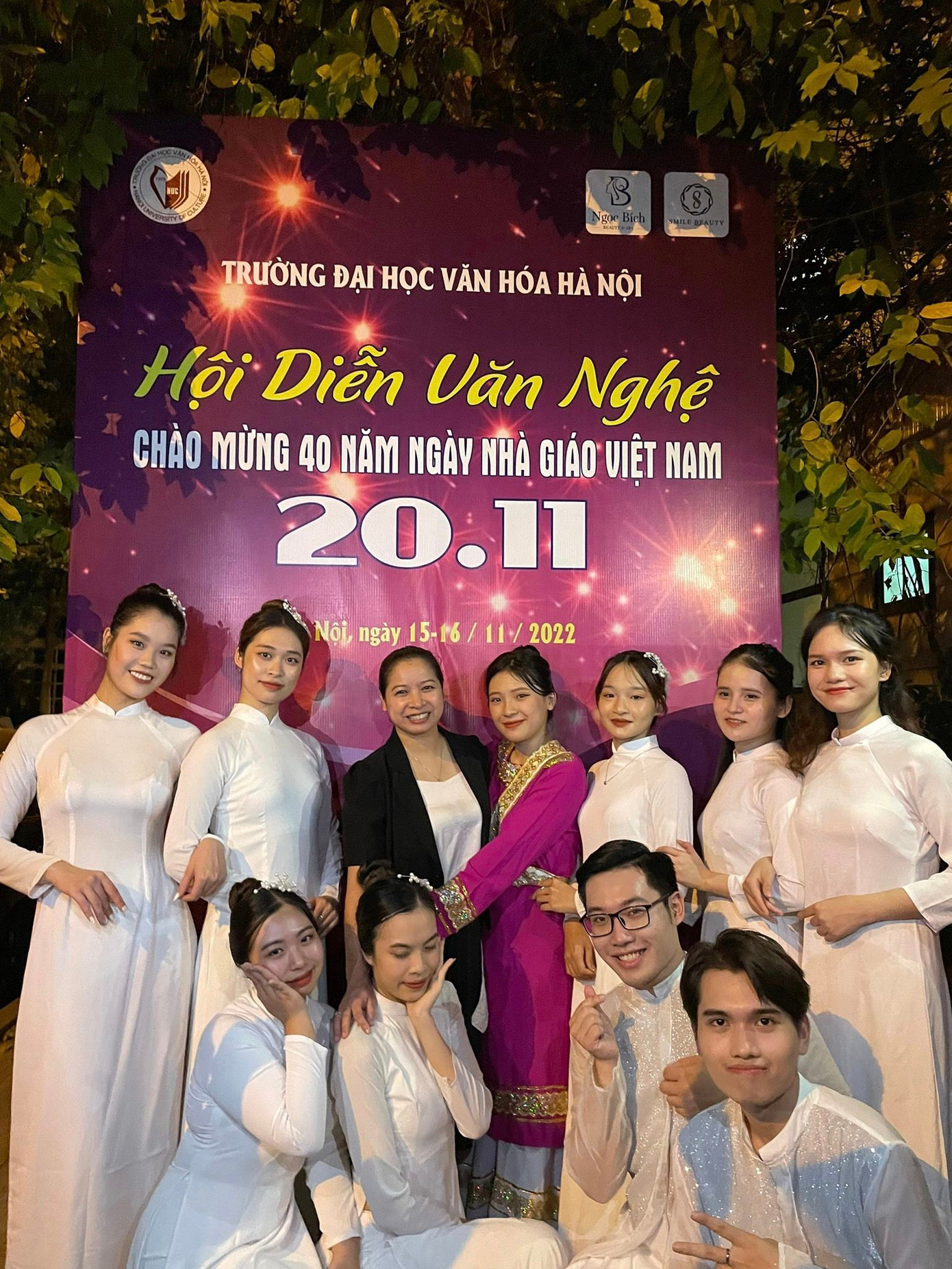 Hội diễn văn nghệ chào mừng ngày nhà giáo 20/11.