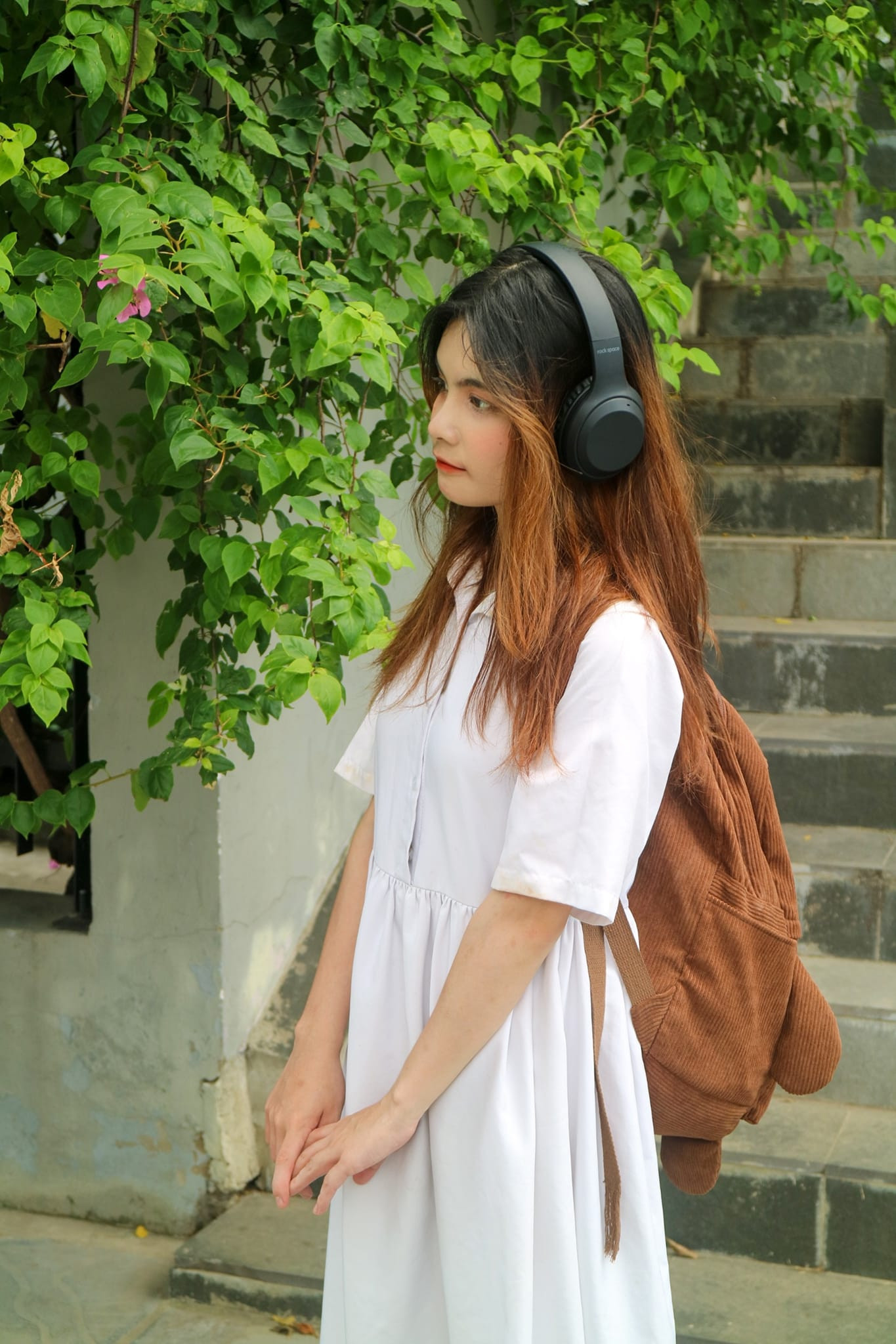 Cô nàng sẵn sàng sống hết mình, “cháy” vì đam mê. Cô nàng sẵn sàng sống hết mình, “cháy” vì đam mê.