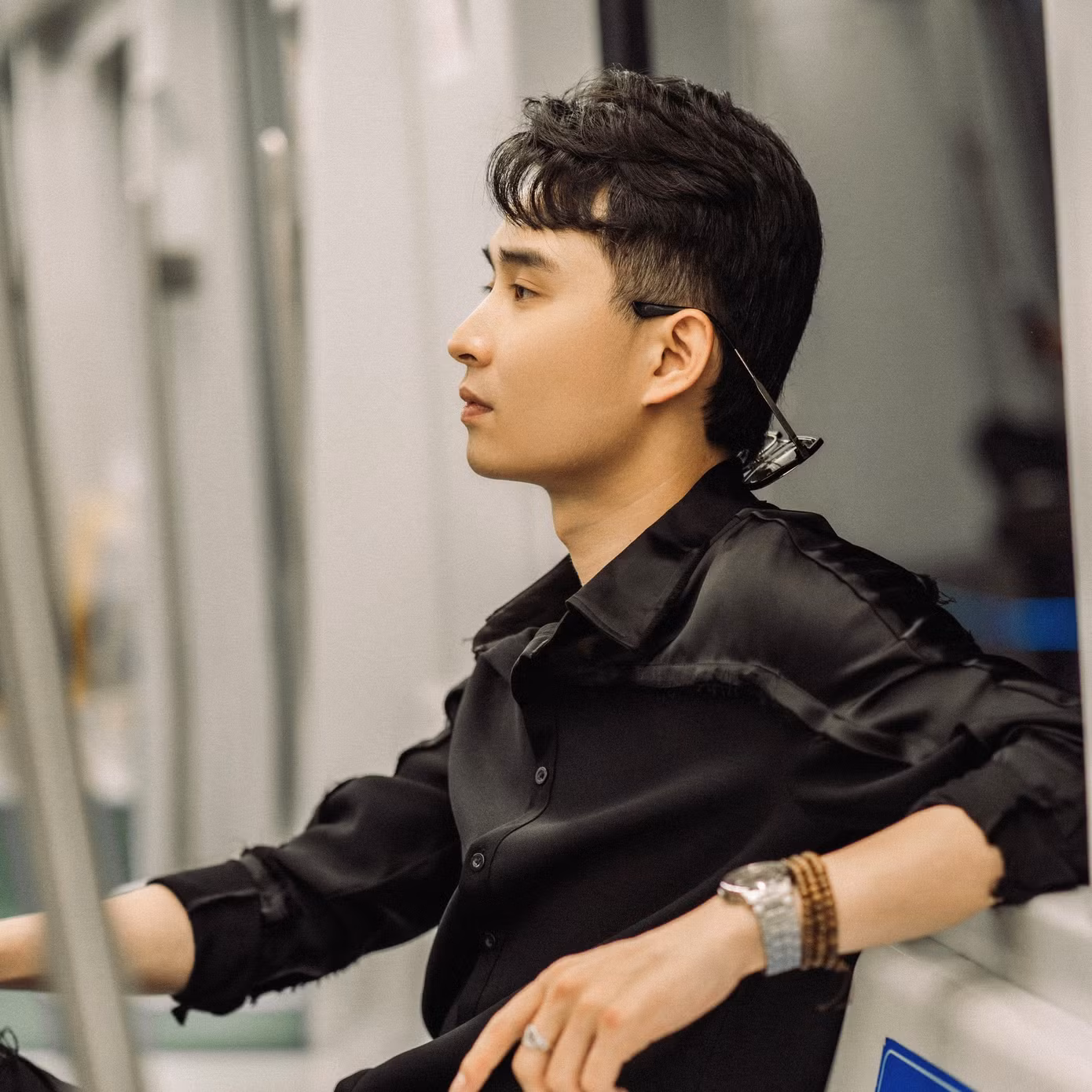 Thịnh Sếu tên thật là Trịnh Văn Thịnh sinh năm 1995 quê ở Yên Bái. Thịnh Sếu tên thật là Trịnh Văn Thịnh sinh năm 1995 quê ở Yên Bái.
