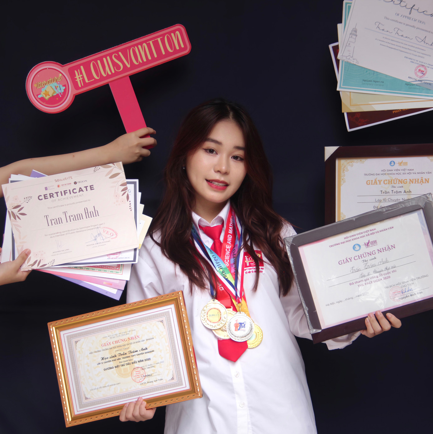 Trần Trâm Anh hiện đang là sinh viên năm nhất, trường Đại học Cincinnati tại bang Ohio, Hoa Kỳ. Trần Trâm Anh hiện đang là sinh viên năm nhất, trường Đại học Cincinnati tại bang Ohio, Hoa Kỳ.