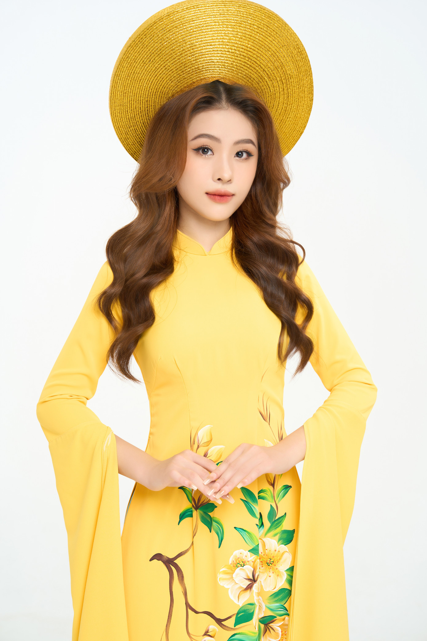 Sự trưởng thành của Vân Anh qua từng cuộc thi.