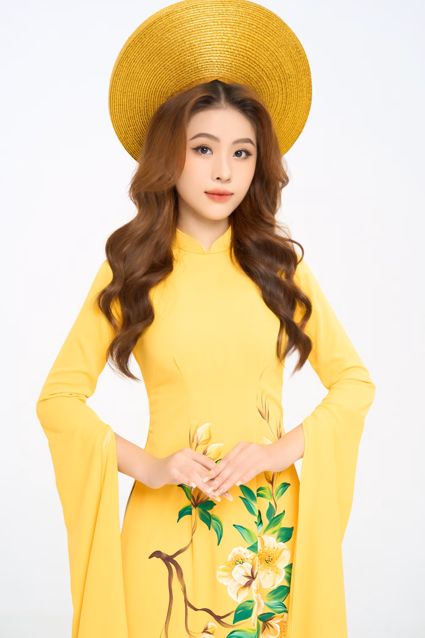 Sự trưởng thành của Vân Anh qua từng cuộc thi.